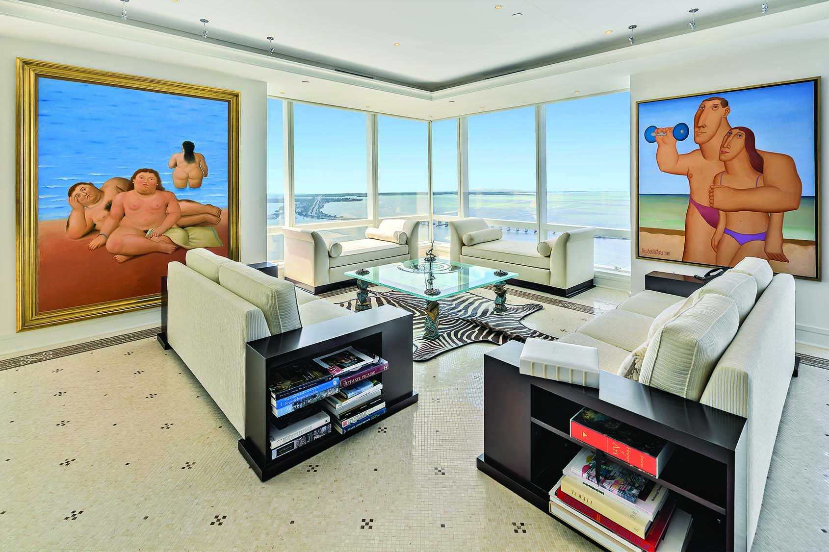 Palatial living room