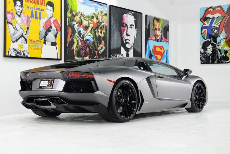Lamborghini Aventador-Back